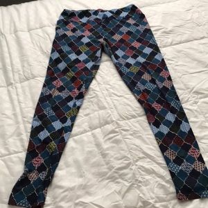 LuLaRoe tall and curvy leggings